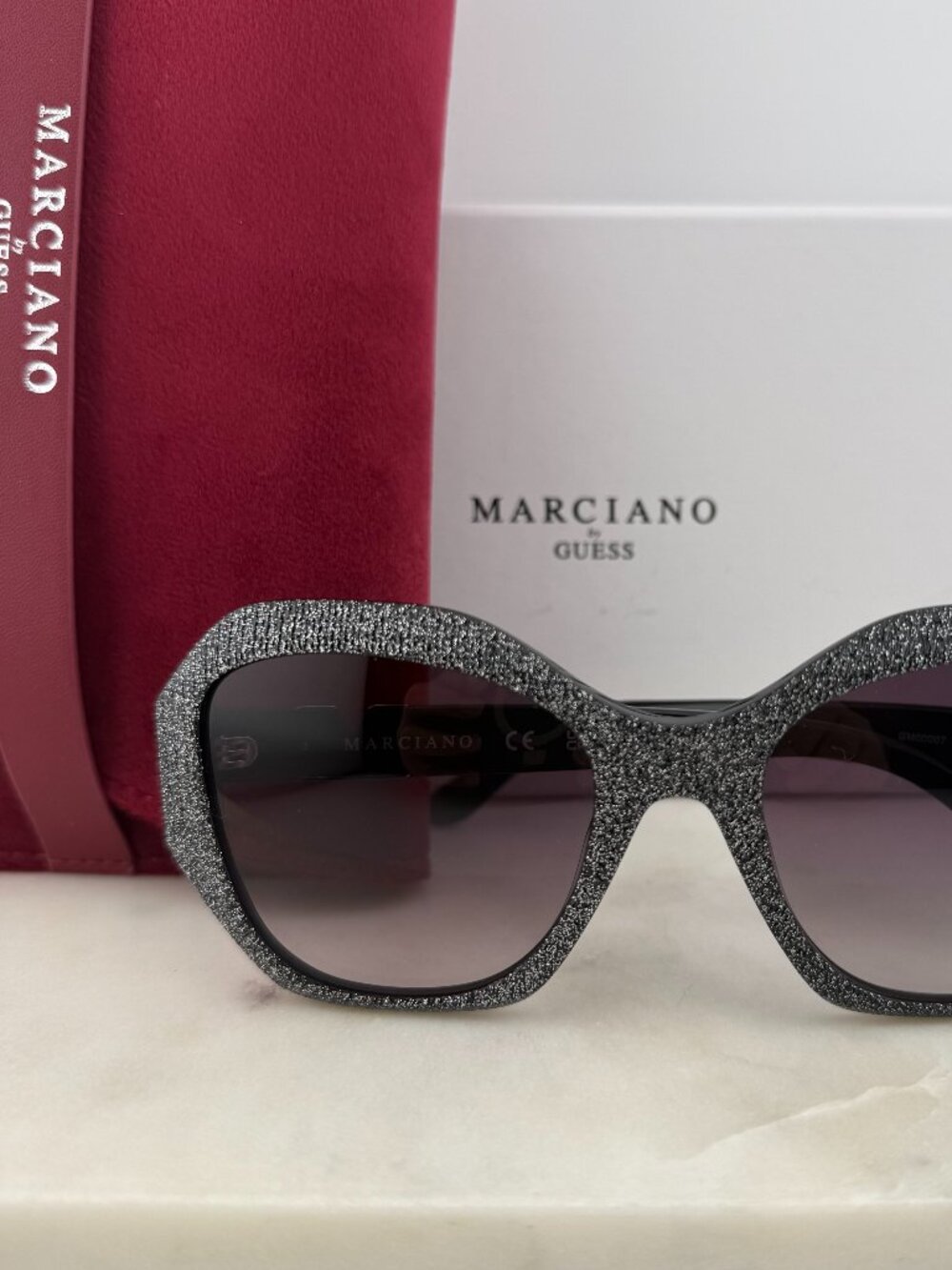 NWOT Marciano by Guess GM00007 01B Black Glitter Silver Oversized Sunglasses